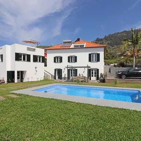 Casa Das Rosas By Homing Arco da Calheta (Madeira)