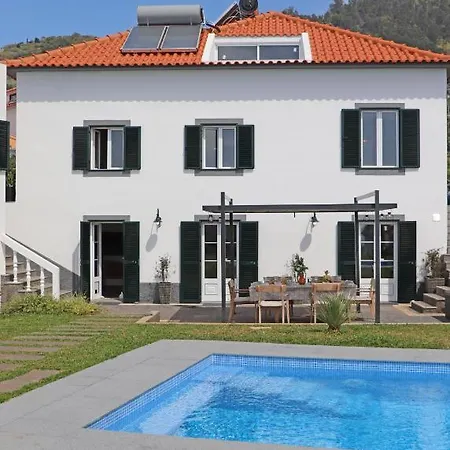 Casa Das Rosas By Homing Arco da Calheta (Madeira)