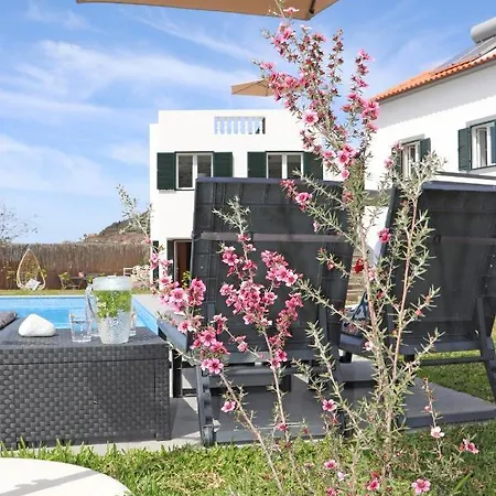 Casa Das Rosas By Homing Arco da Calheta (Madeira)